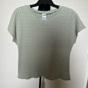 Wrapper Women's pastel Green Textured Top. Size‎ Small. NWOT